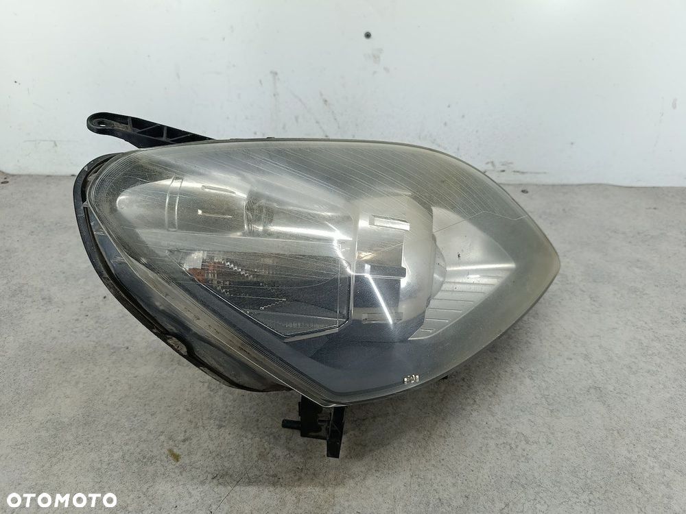 LAMPA PRZÓD PRAWA XENON OPEL ZAFIRA B 13252471 13153357 0301214282  AL  GM - 9