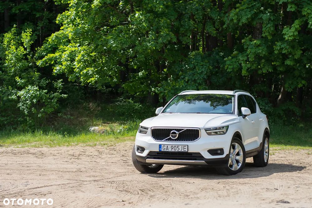 Volvo XC 40 T3 Momentum Pro - 1