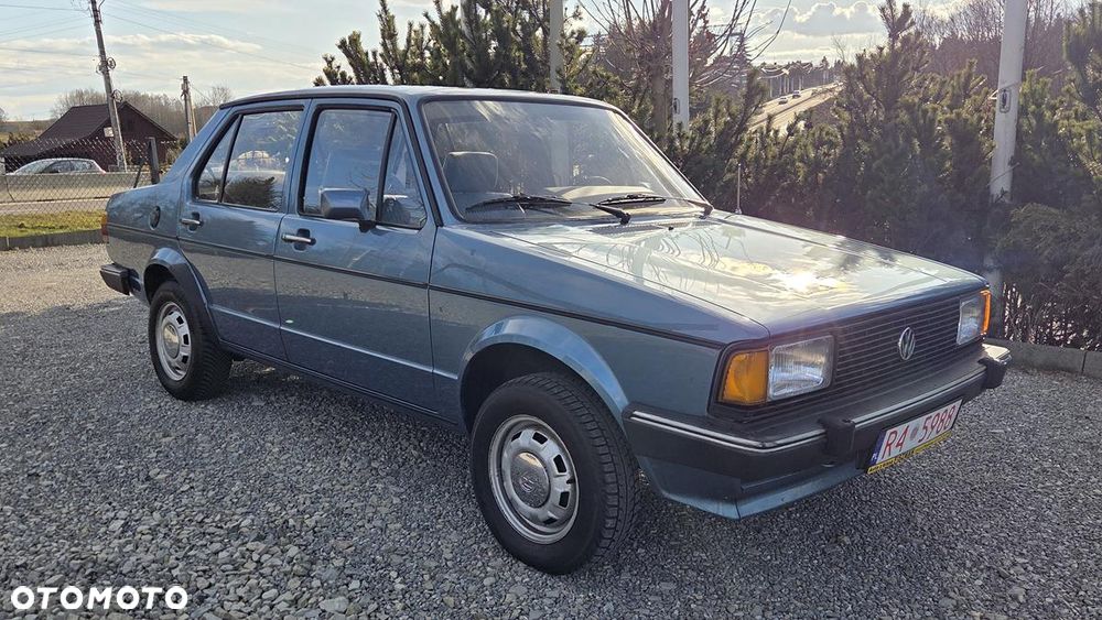 Volkswagen Jetta - 5