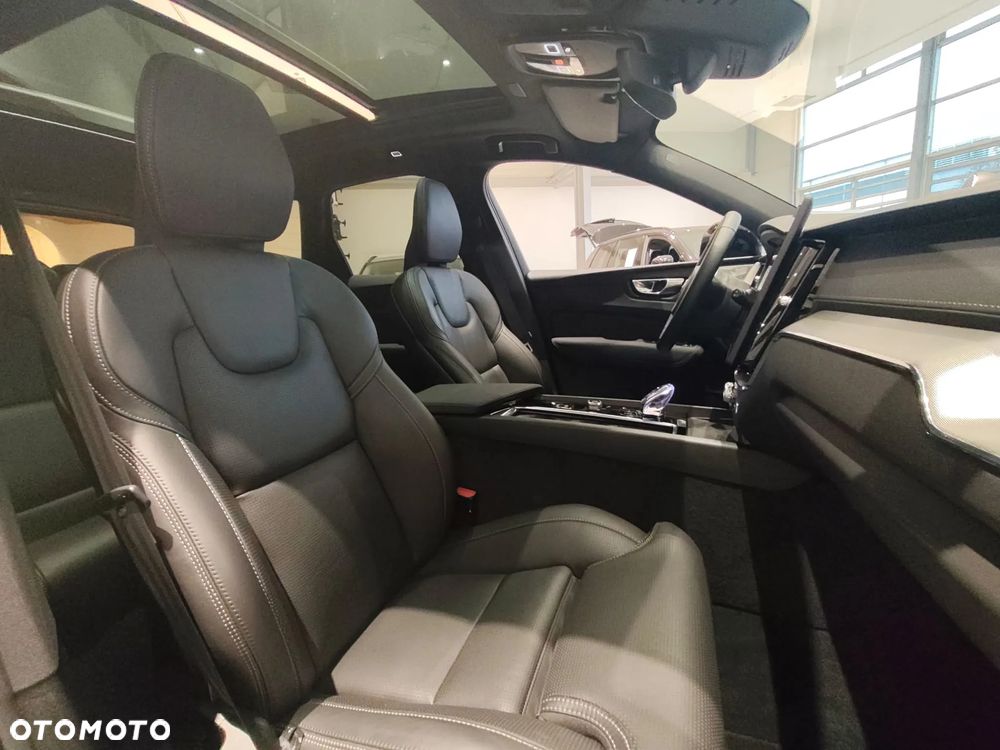 Volvo XC 60 B5 B AWD Ultimate Black Edition - 34