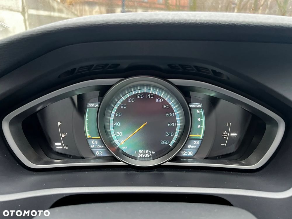 Volvo V40 D2 Summum - 25