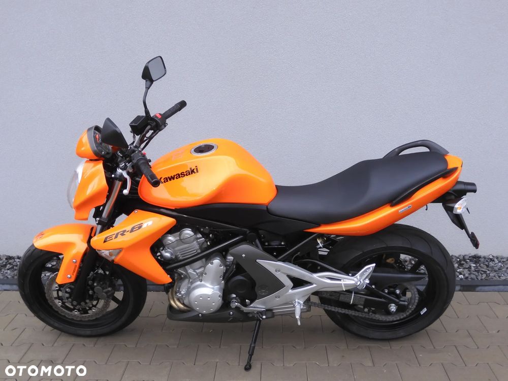 Kawasaki ER - 37