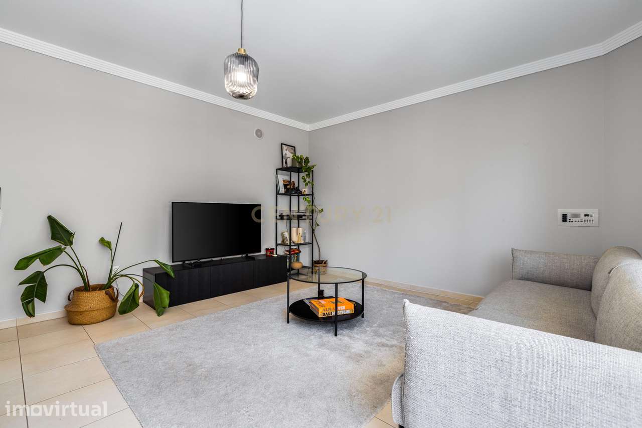 Apartamento T3 com Garagem na Quinta João de Ourém — Olhão - Grande imagem: 3/26