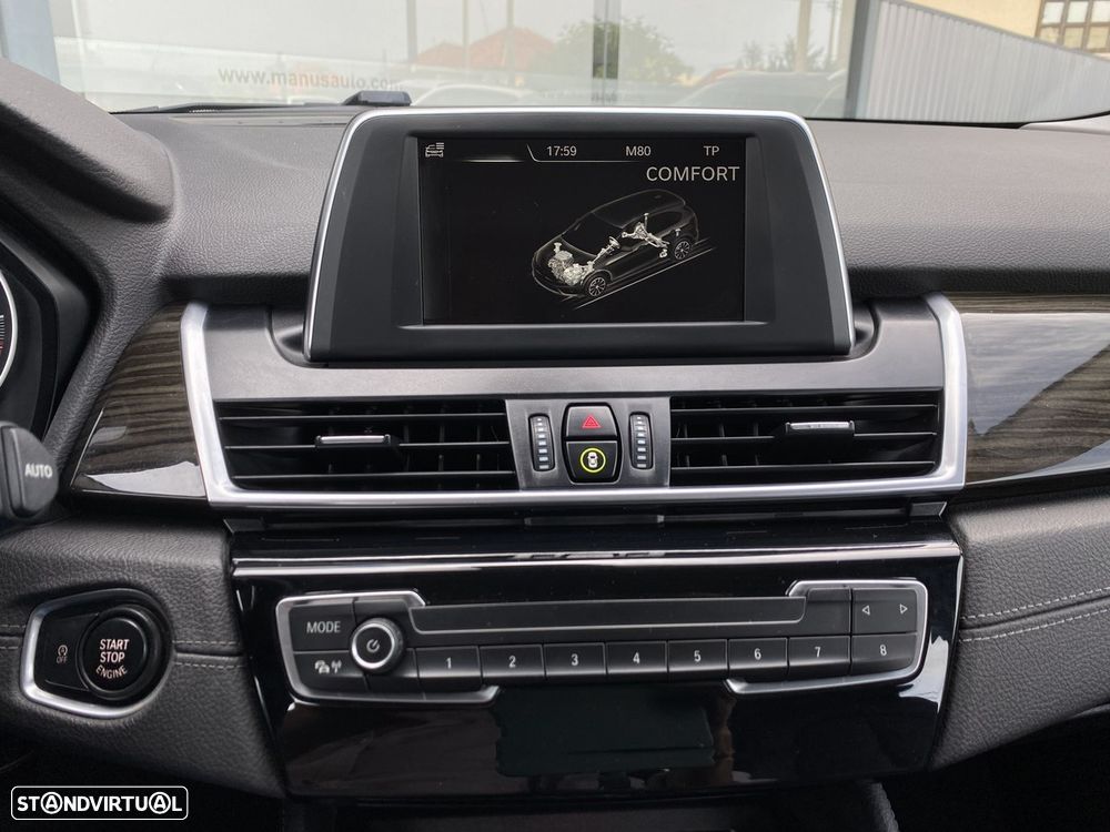 BMW 216 Active Tourer d Line Luxury Auto - 28