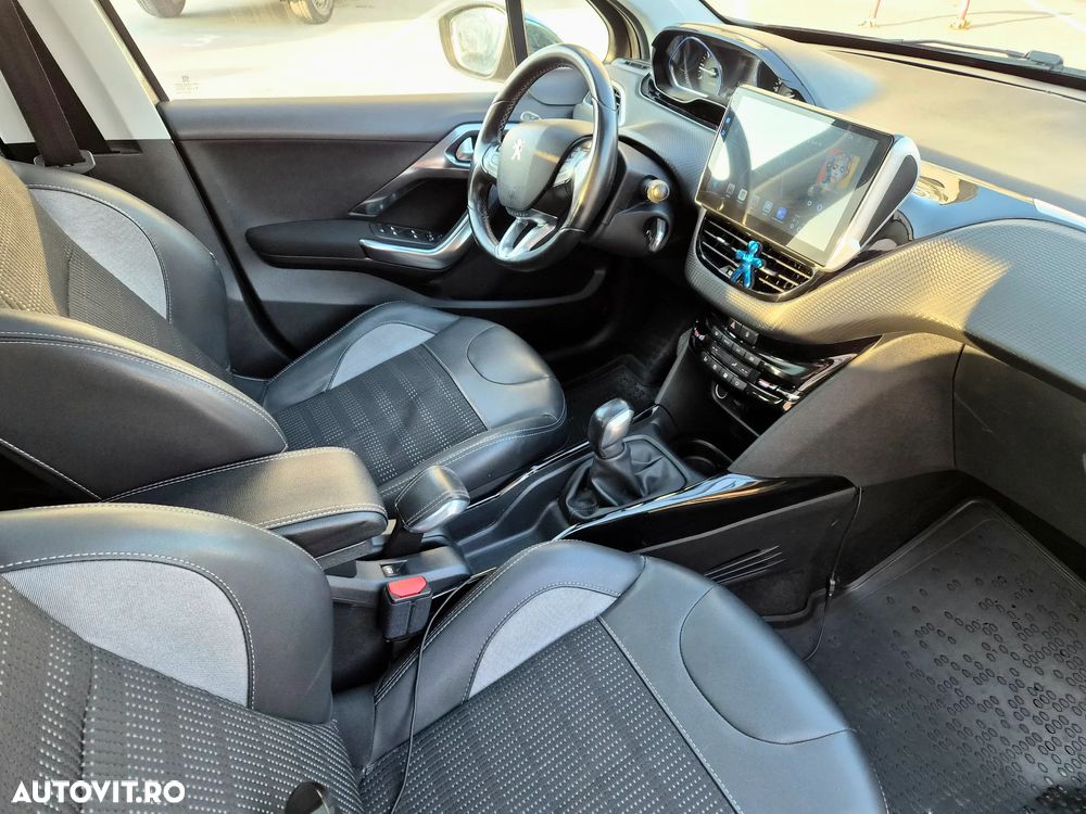 Peugeot 2008 PureTech 110 Stop&Start Allure - 10