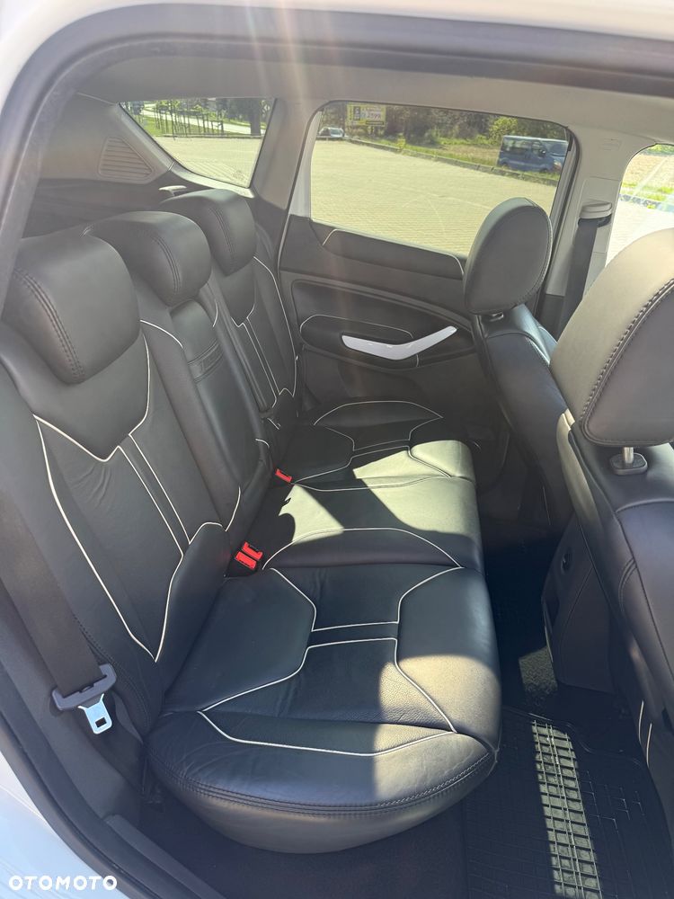 Ford Kuga 2.0 TDCi 4x4 Titanium - 7