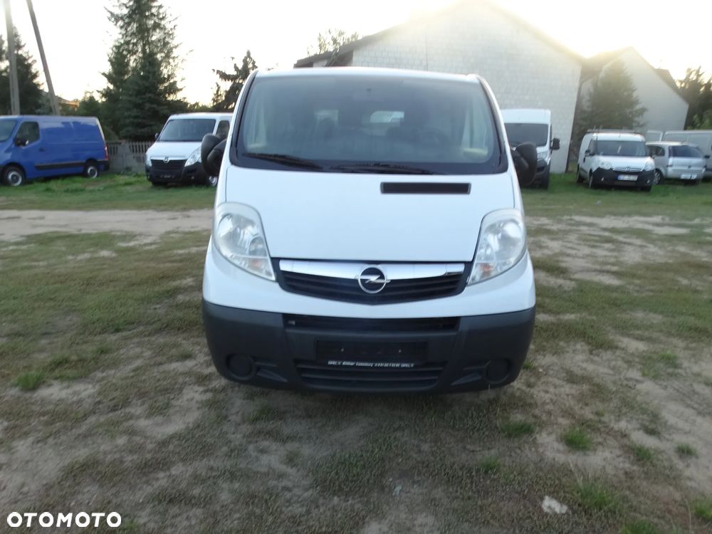 Opel Vivaro - 2