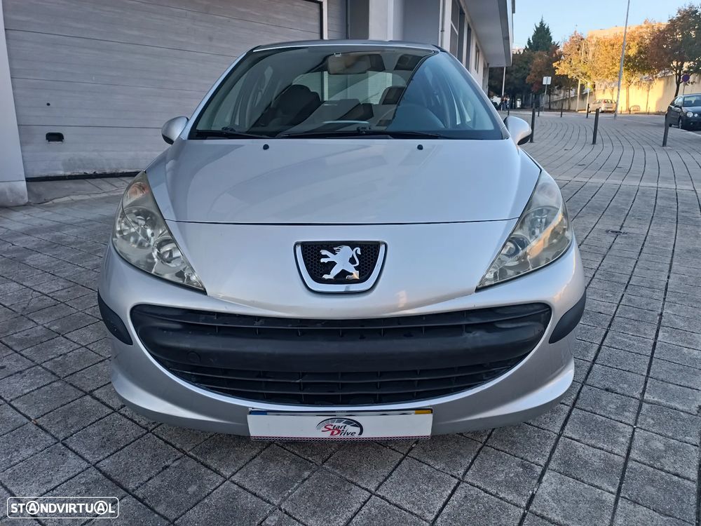 Peugeot 207 2008 photo 3