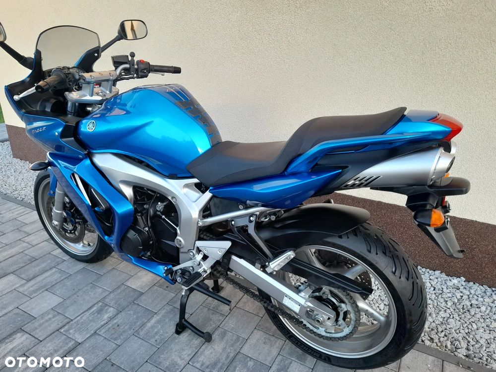 Yamaha FZ6 - 24