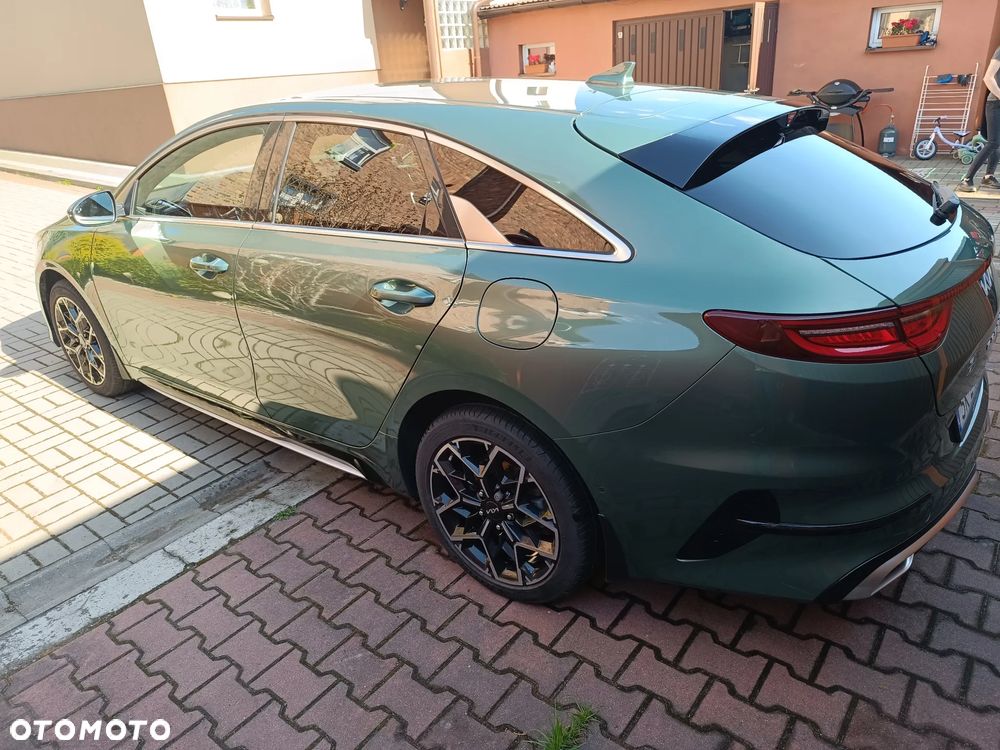 Kia ProCeed - 2