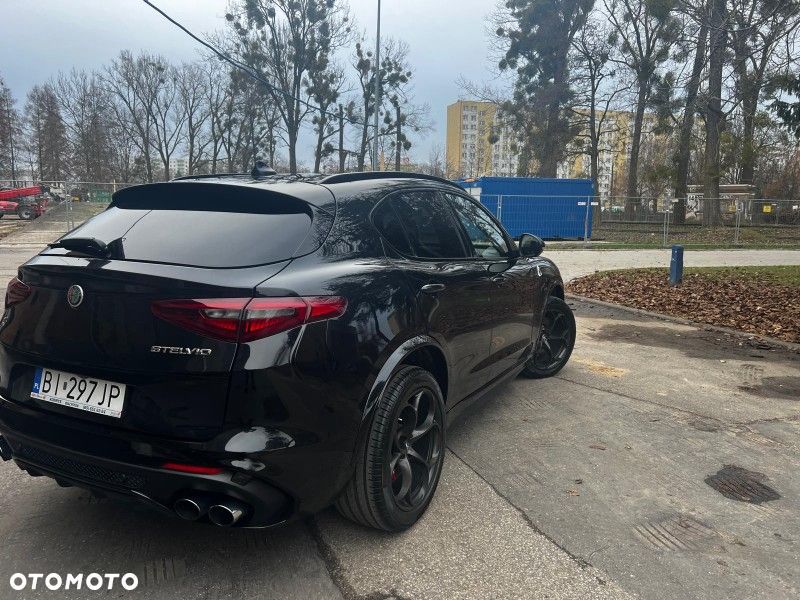 Alfa Romeo Stelvio V6 2.9 Bi-Turbo AT8-Q4 Quadrifoglio - 5