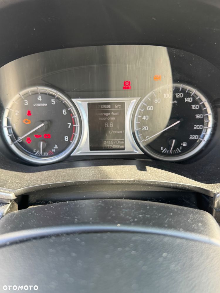 Suzuki Vitara 1.6 Premium 4WD - 12