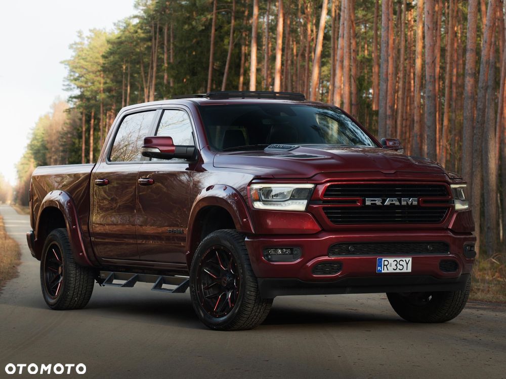 RAM 1500 Crew Cab Laramie - 2
