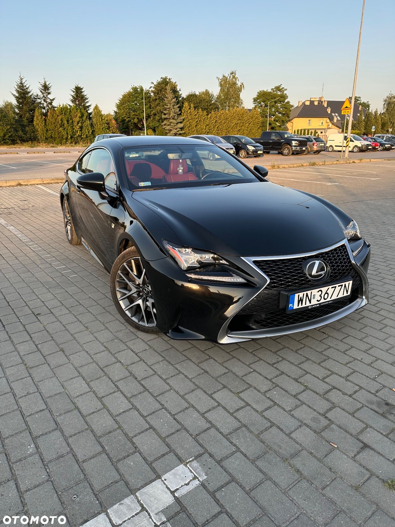 Lexus RC 200t / 300 F Sport - 1