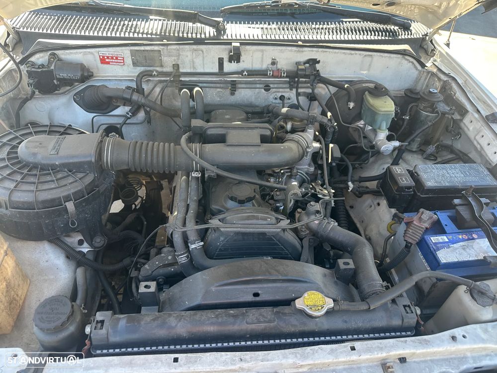 TOYOTA HILUX 2.4 CABINE DUPLA DE 2001 CENTRO DE ABATE FIM DE VIDA - 5