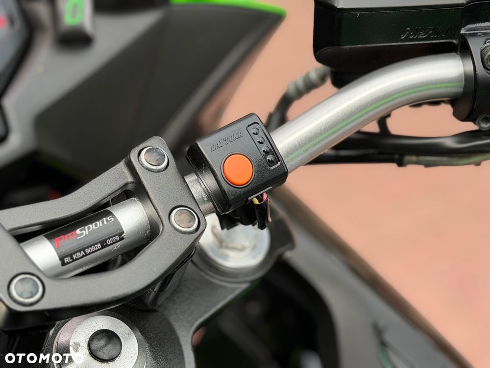 Kawasaki ER - 30