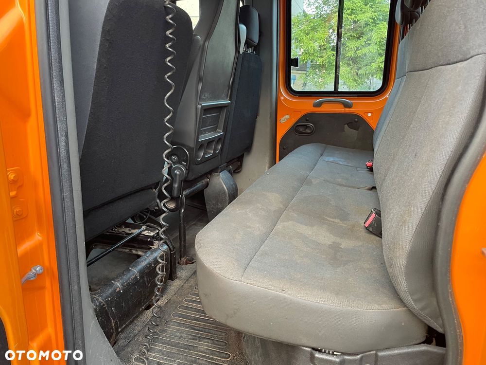 Renault Master wywrotka dubel kabina 7 osób - 25