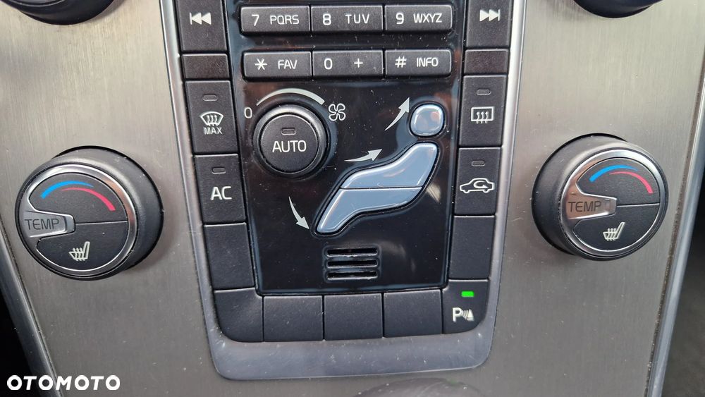 Volvo XC 60 D3 Momentum - 18