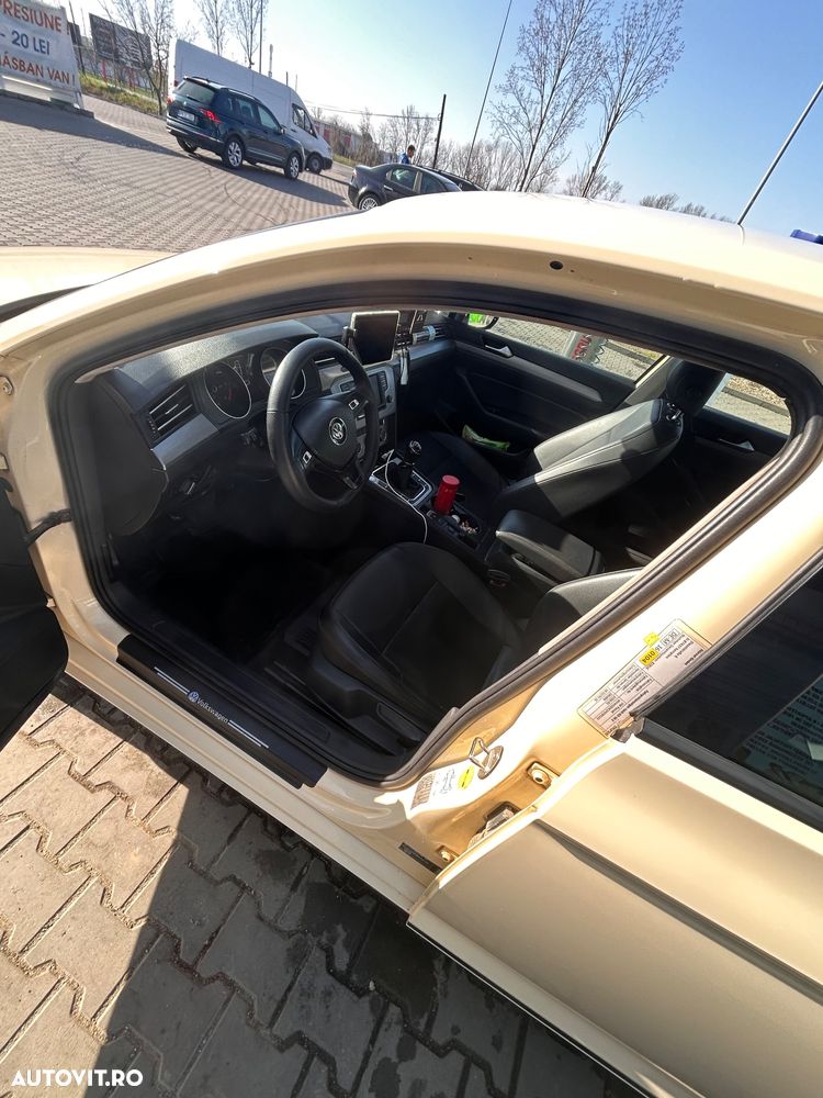 Volkswagen Passat 2.0 TDI SCR BlueMotion Comfortline - 3