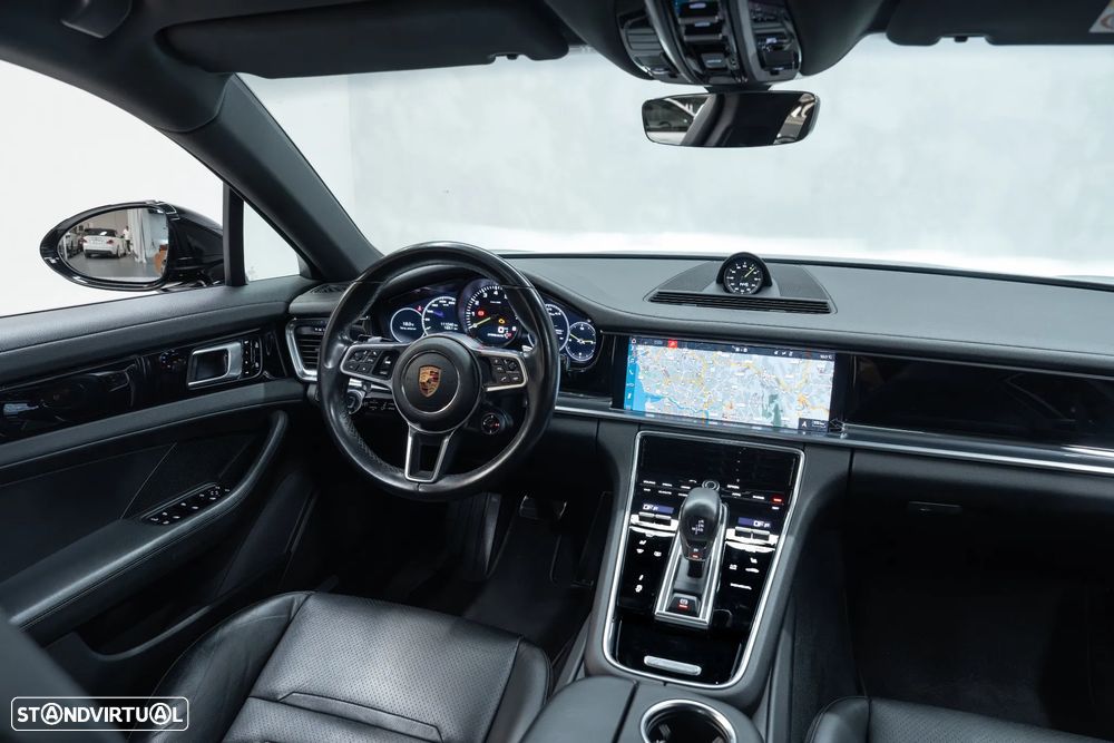 Porsche Panamera Sport Turismo - 21