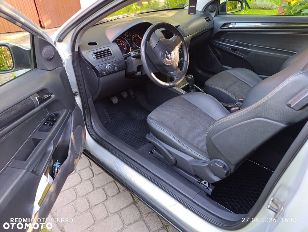 Opel Astra 1.9 CDTI DPF Cosmo - 8
