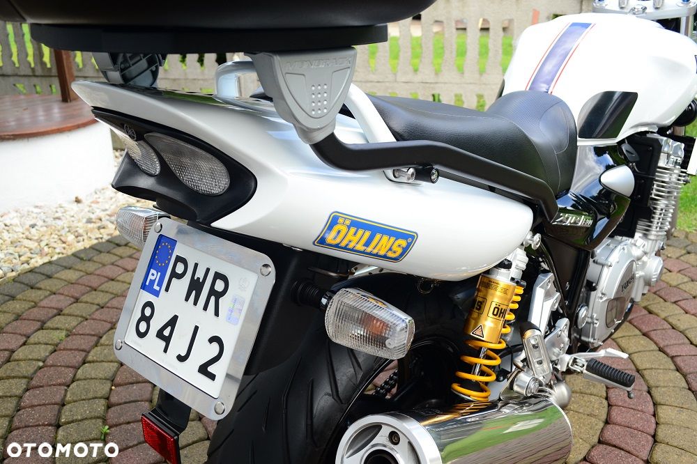 Yamaha XJR - 11