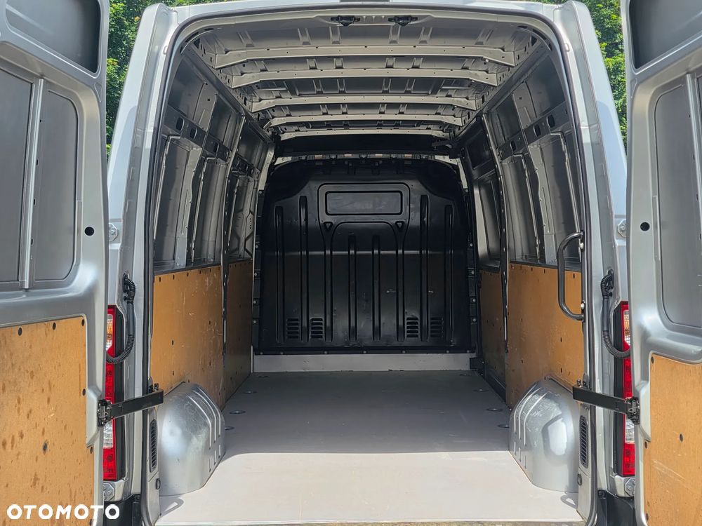 Renault Master - 24