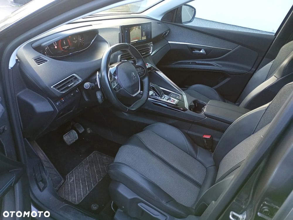 Peugeot 5008 - 6