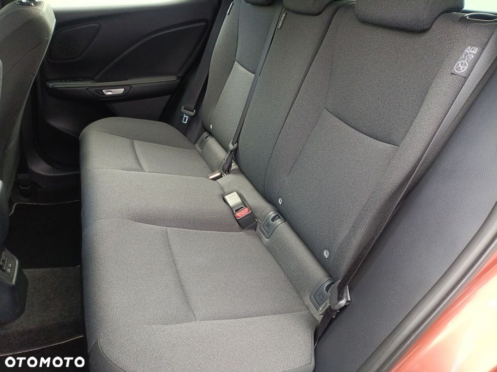 Lexus LBX 1.5 Hybrid - 14