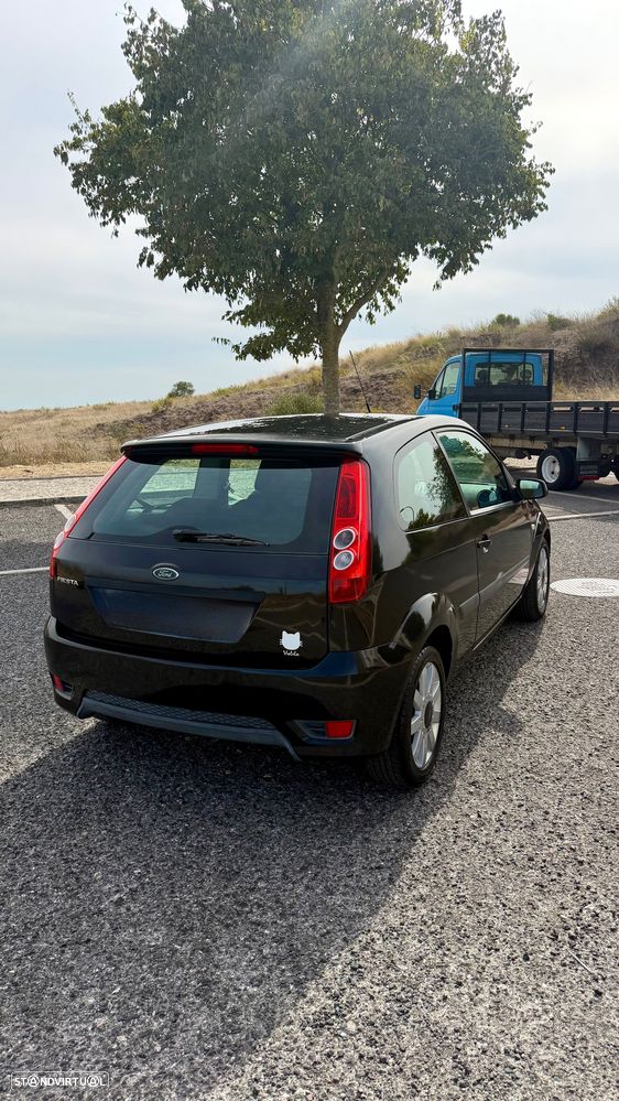 Ford Fiesta 1.25 Trend - 4