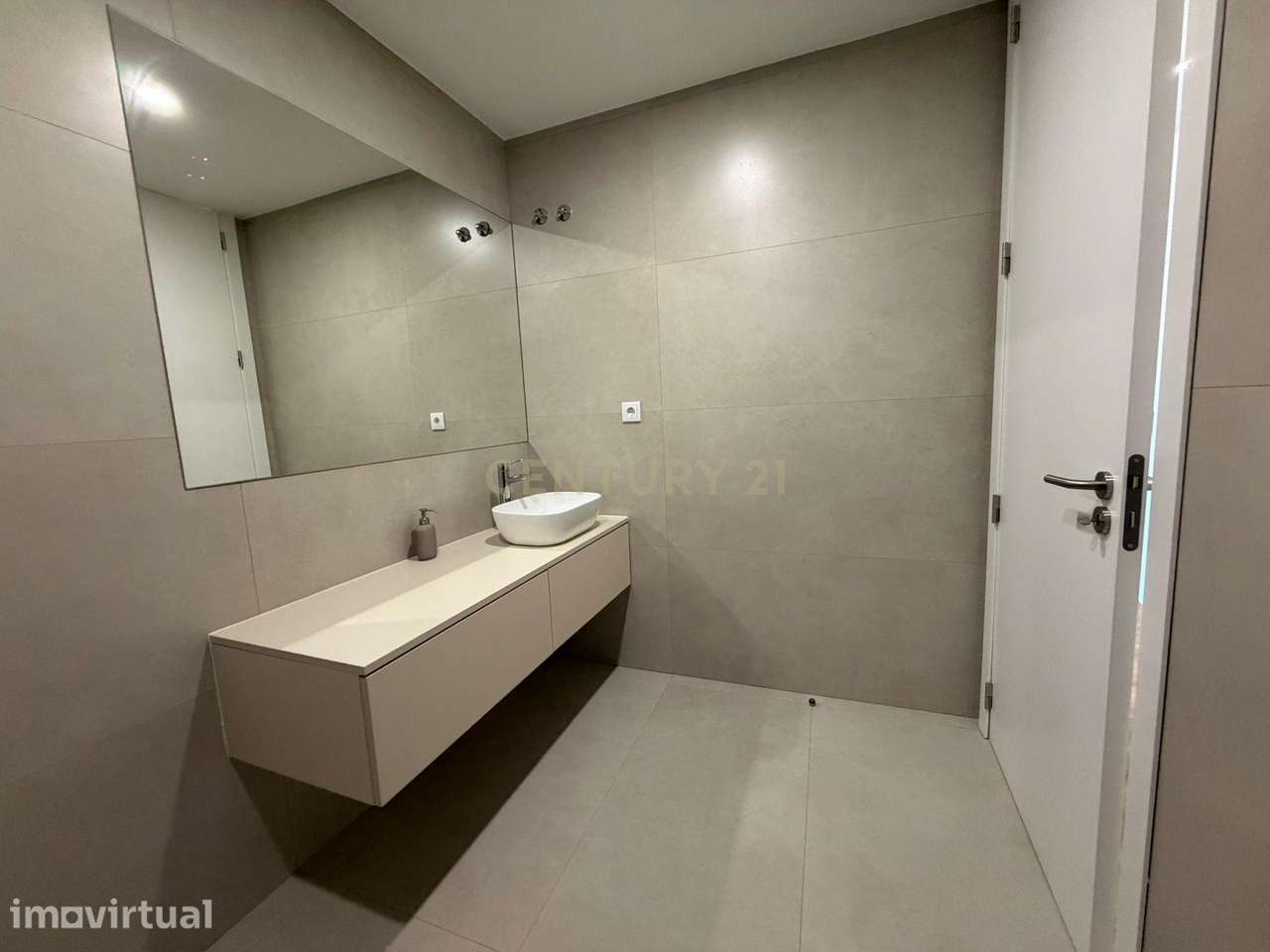 Moderno T3 com Terraço em Lordelo, Paredes - Grande imagem: 5/9