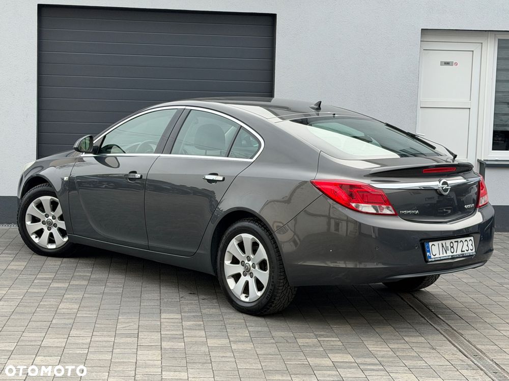 Opel Insignia - 30