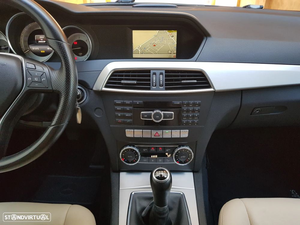 Mercedes-Benz C 220 - 17