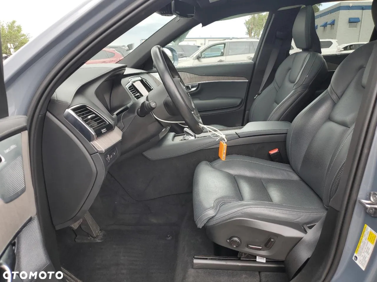Volvo XC 90 - 7