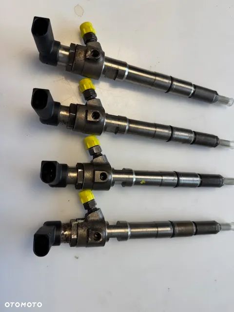 KOMPLET WTRYSKIWACZY SKODA AUDI VW SIEMENS 1.6TDI 03L130277B - 1