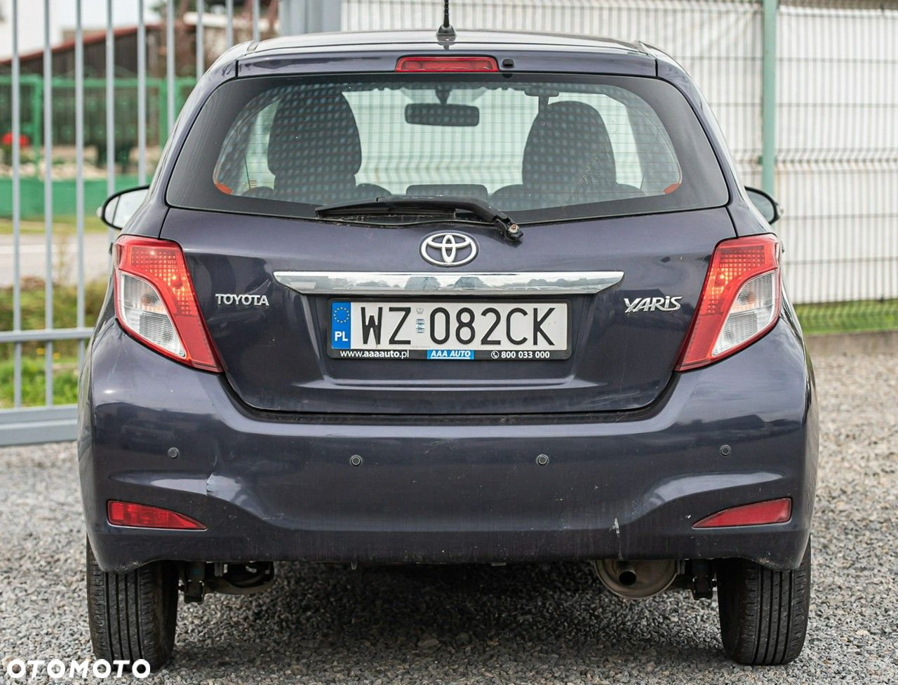 Toyota Yaris - 11