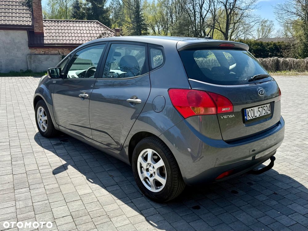 Kia Venga 1.4 CVVT Titanium Collection - 6