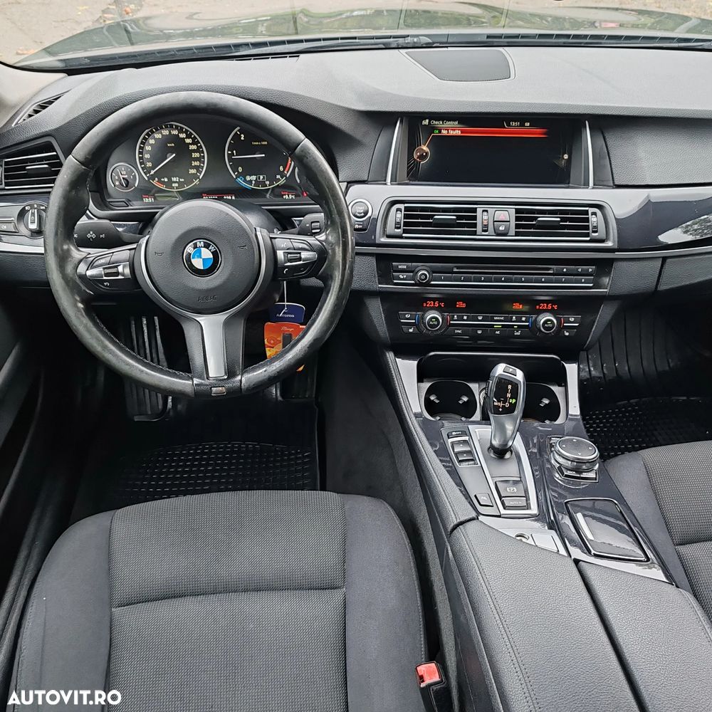 BMW Seria 5 520d AT - 11