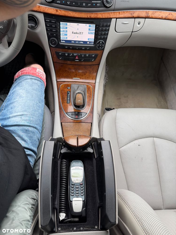 Mercedes-Benz Klasa E 320 CDI Elegance - 24