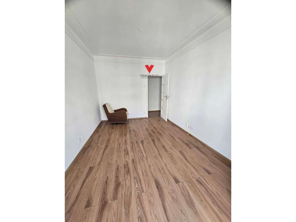 Apartamento T4 na Av Roma - Alvalade - Grande imagem: 5/18