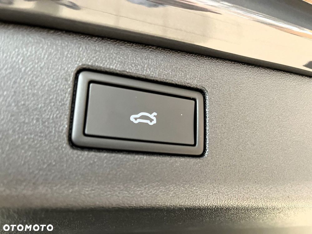 Volkswagen Tiguan - 33