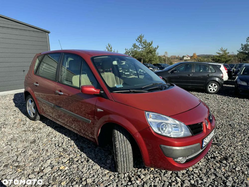 Renault Scenic 1.6 16V Emotion Plus - 8