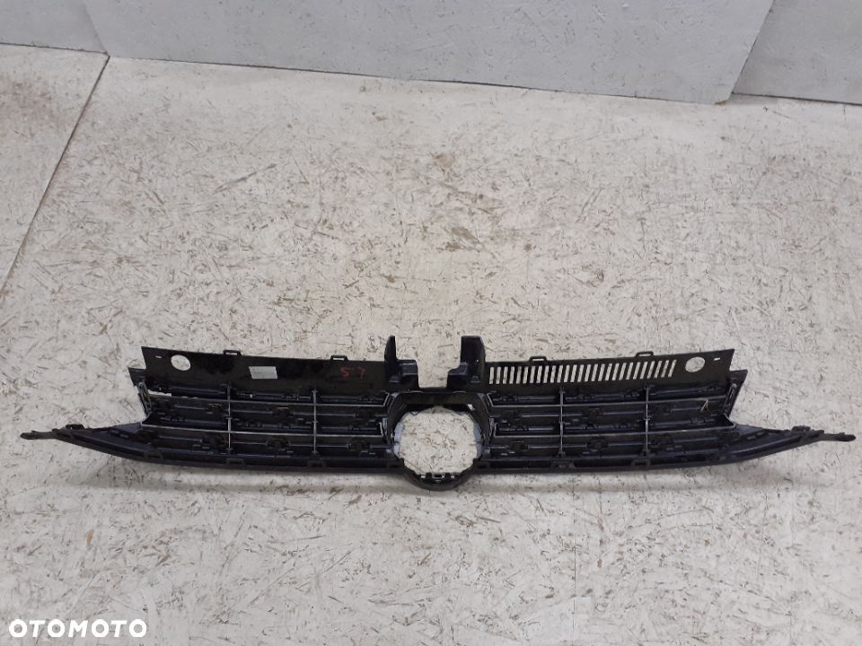 GRILL ATRAPA VW TOURAN 5TA 15-> - 6