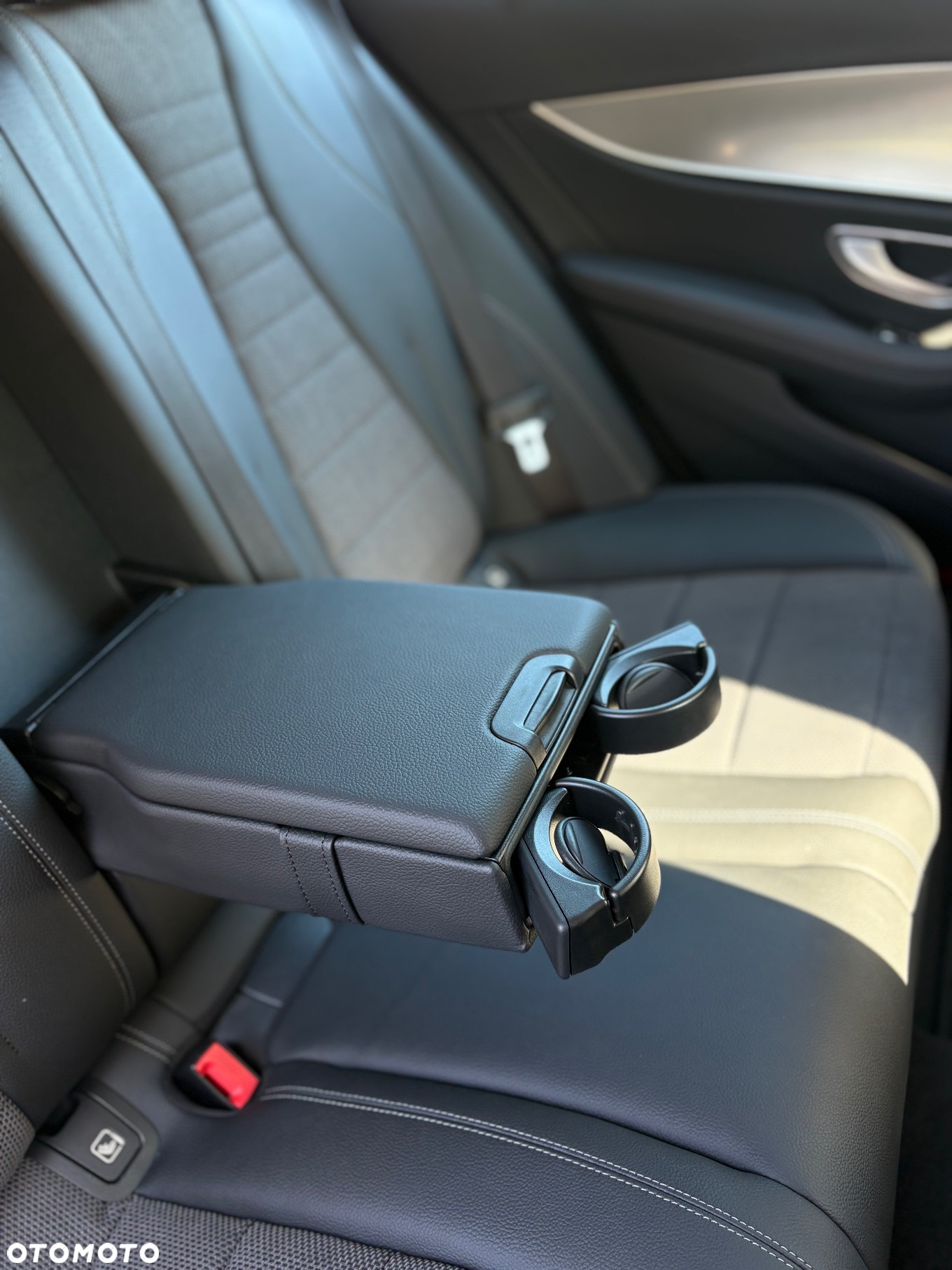 Mercedes-Benz Klasa E 220 d T 9G-TRONIC Avantgarde - 11