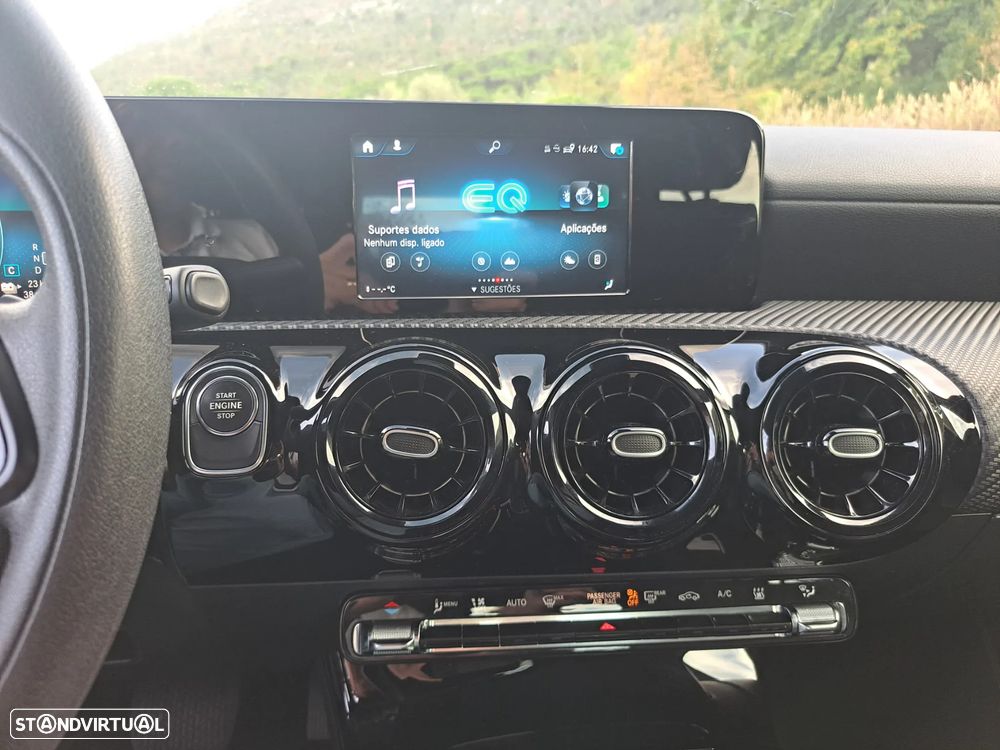 Mercedes-Benz A 250 e 8G-DCT - 30