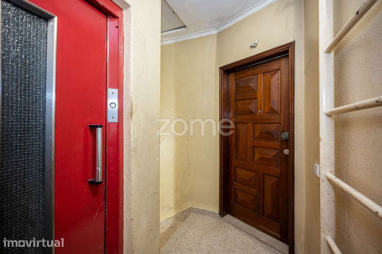 Apartamento T3+1 Ermesinde Centro Recuado com Terraço de 35 mts2 - Grande imagem: 5/47
