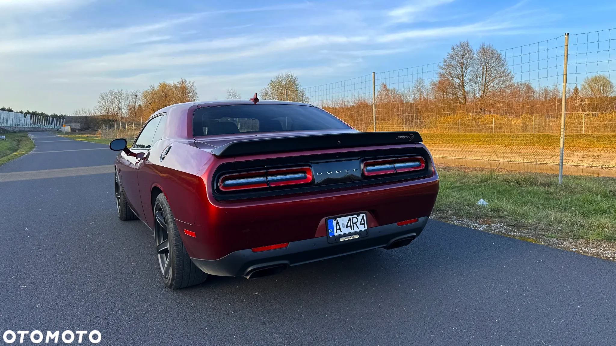 Dodge Challenger 6.2 Hellcat - 9