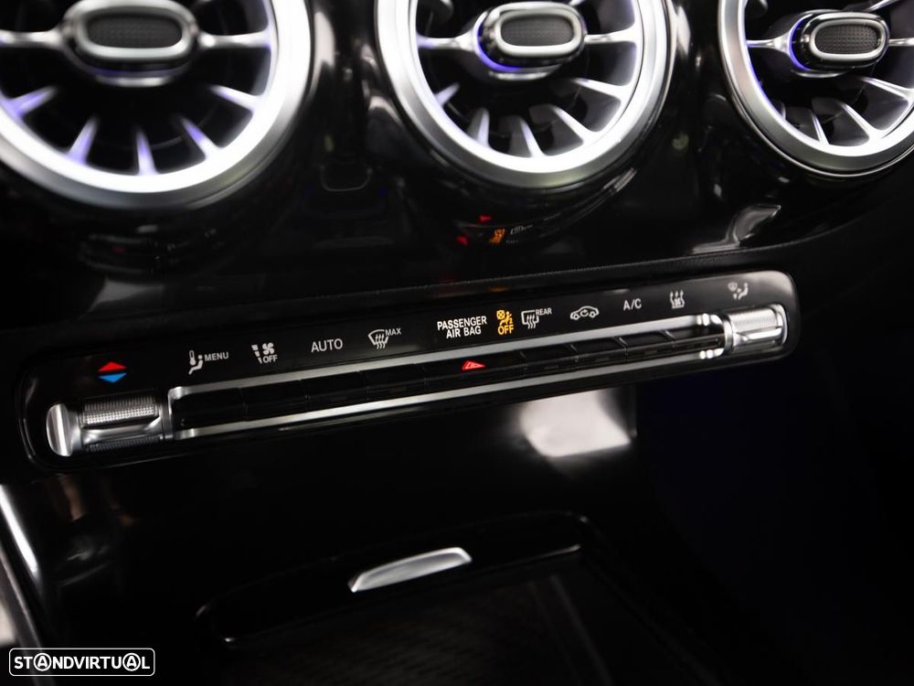 Mercedes-Benz A 250 Limousine - 20