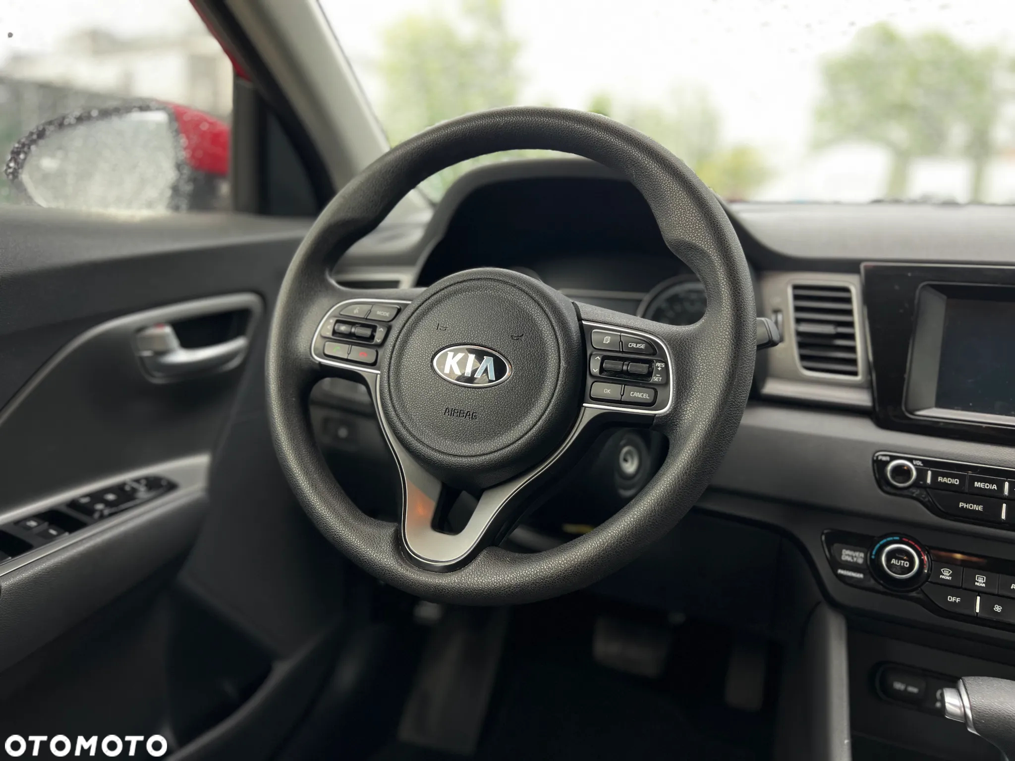 Kia Niro 1.6 GDI Hybrid L - 10