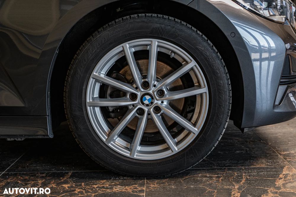 BMW Seria 3 320d xDrive Aut. - 11